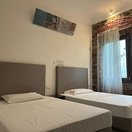 New Generation Hostel Como Lake Экстерьер фото