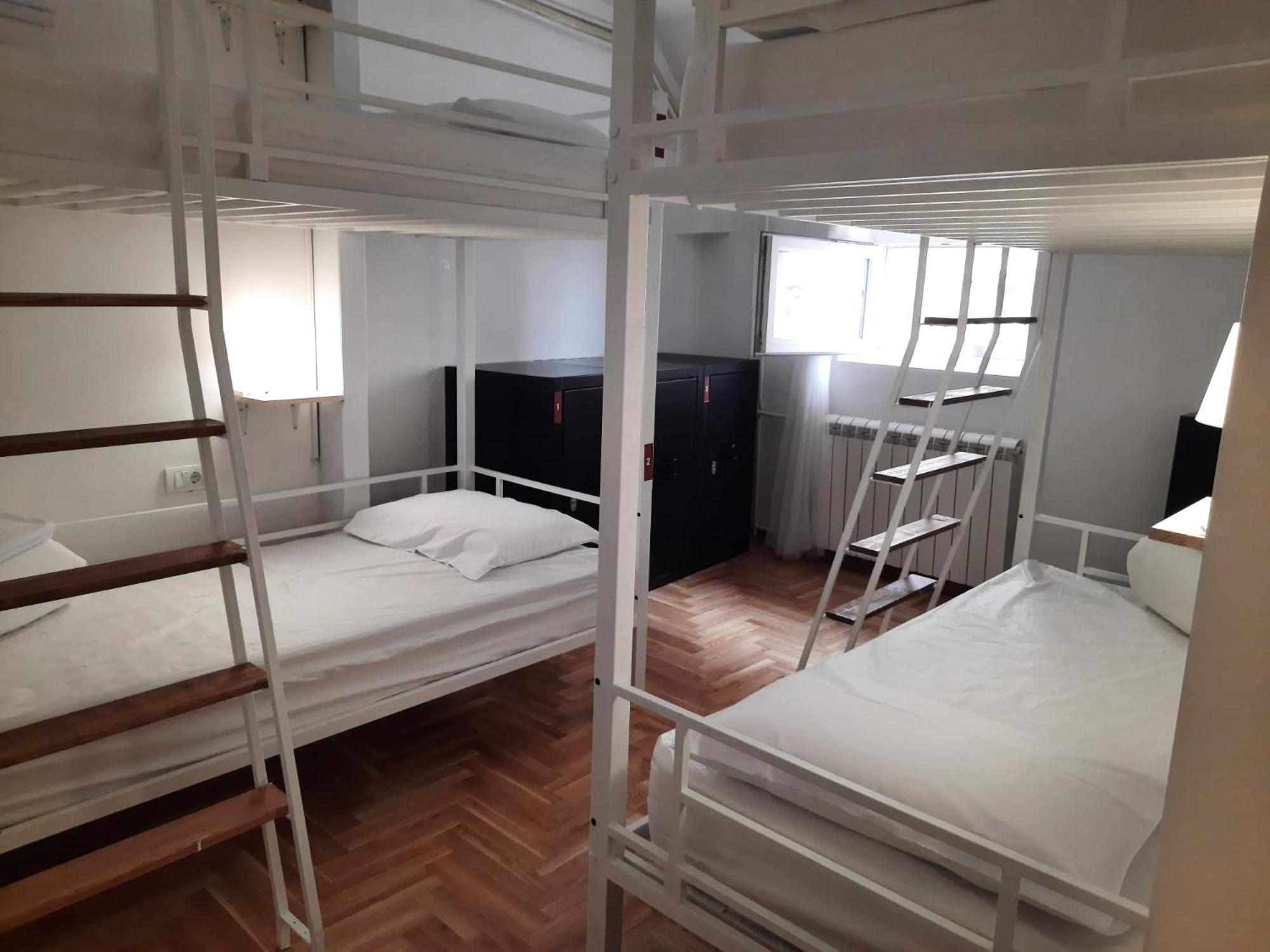 New Generation Hostel Como Lake Экстерьер фото